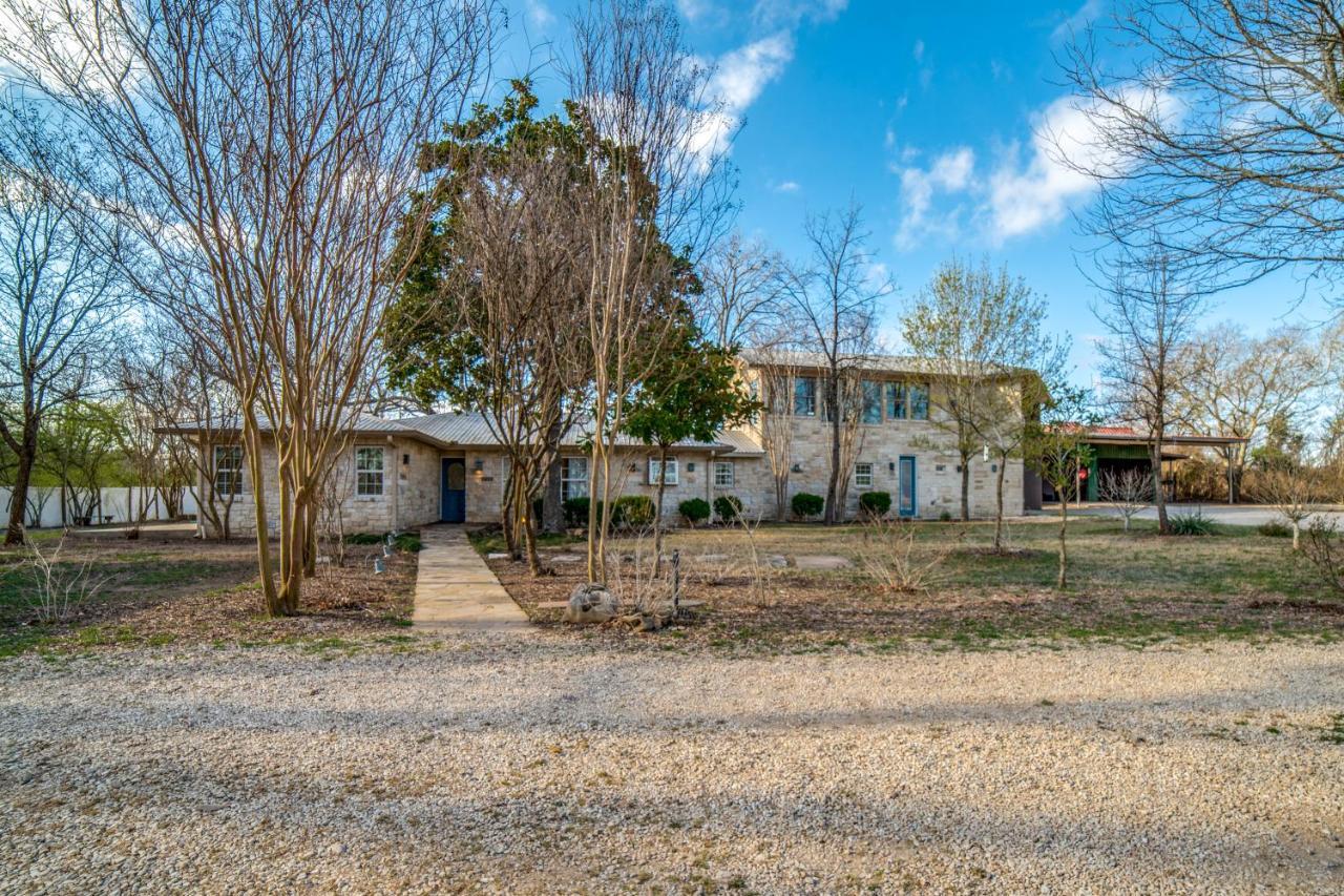 5 Bdrm Home On 2 Acres Mins To Wineries Private Heated Pool And Hot Tub Johnson City Exterior foto